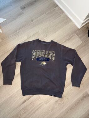 CI Sport Montana State Bobcats Crewneck Sweatshirt Charcoal Vintage Wash L